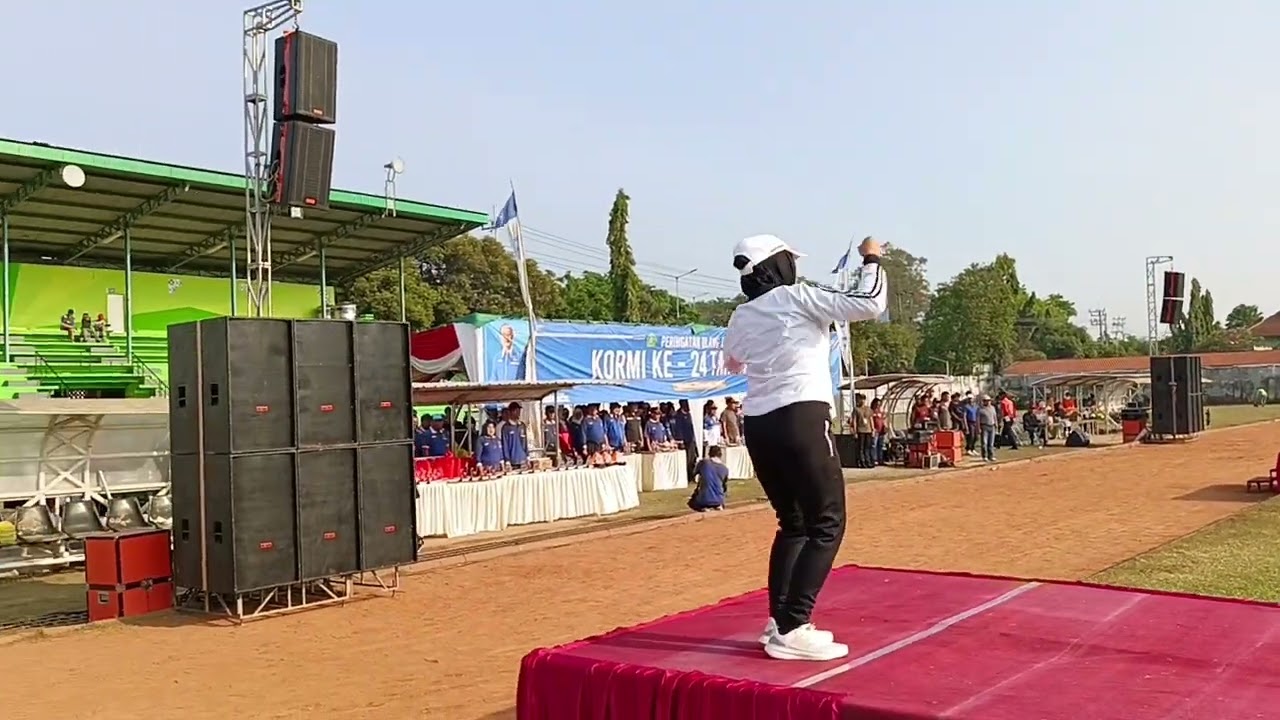 Dirigen Indonesia Raya