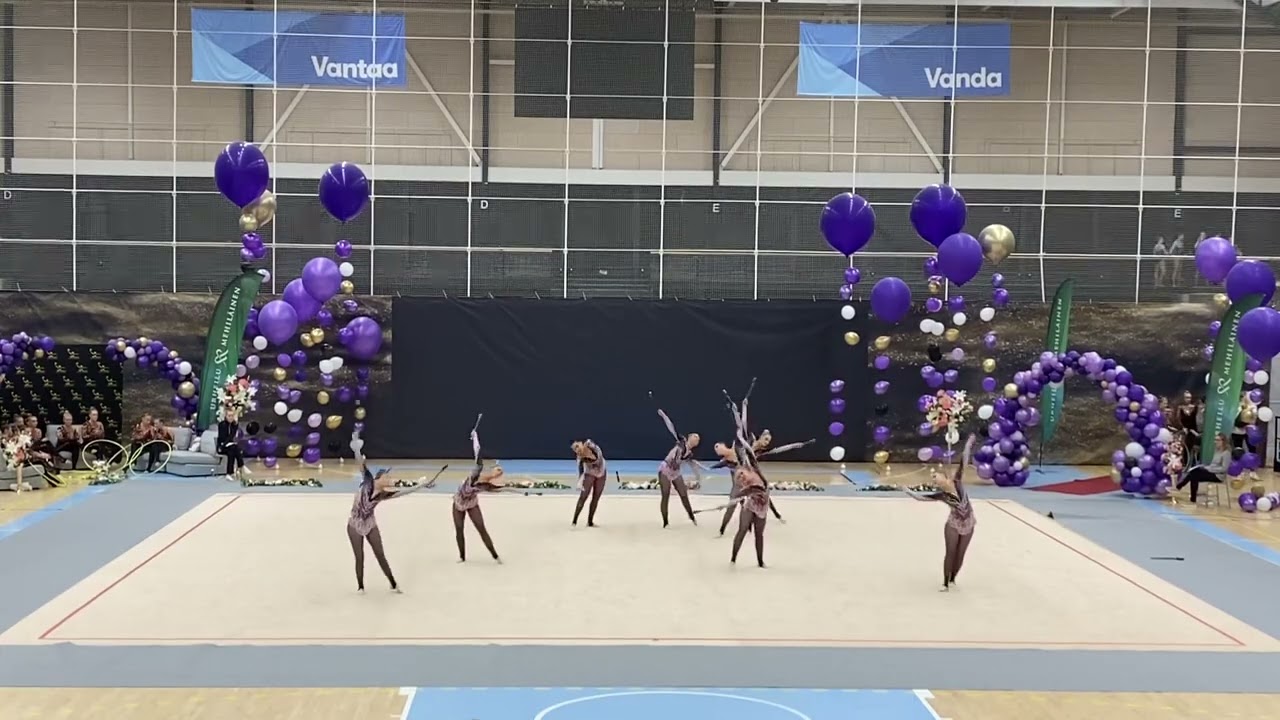 Vivelia - Oulun Naisvoimistelijat, Välinemestaruuskilpailut alkukisa 26.11.22, 16-20v kilpasarja