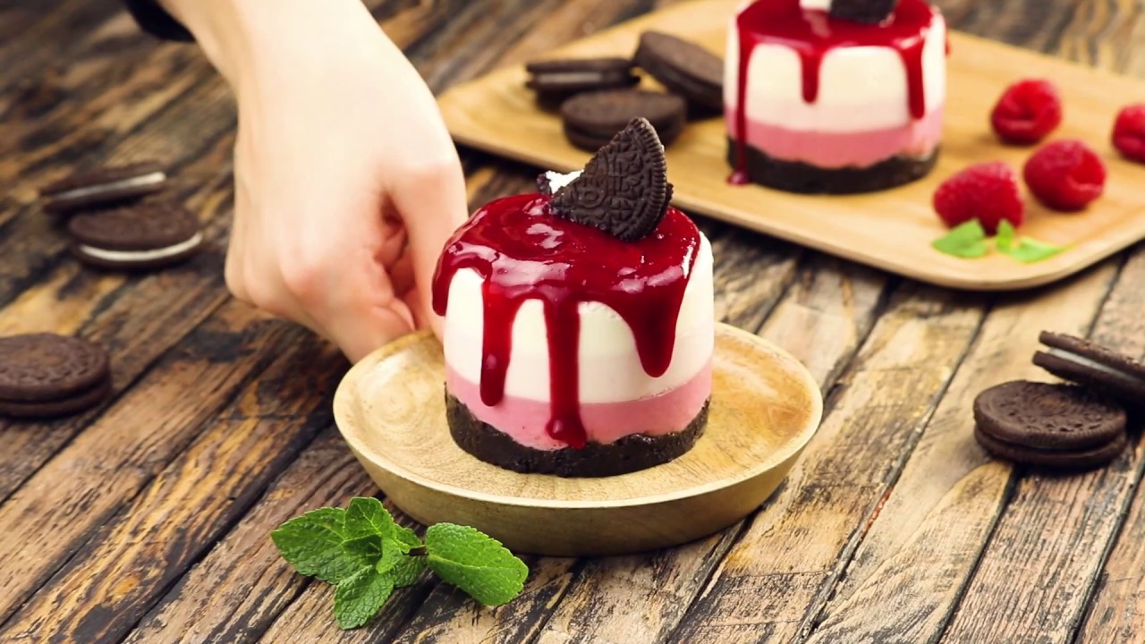 Light & Fruity &ndash; Raspberry Yogurt Mini Cakes