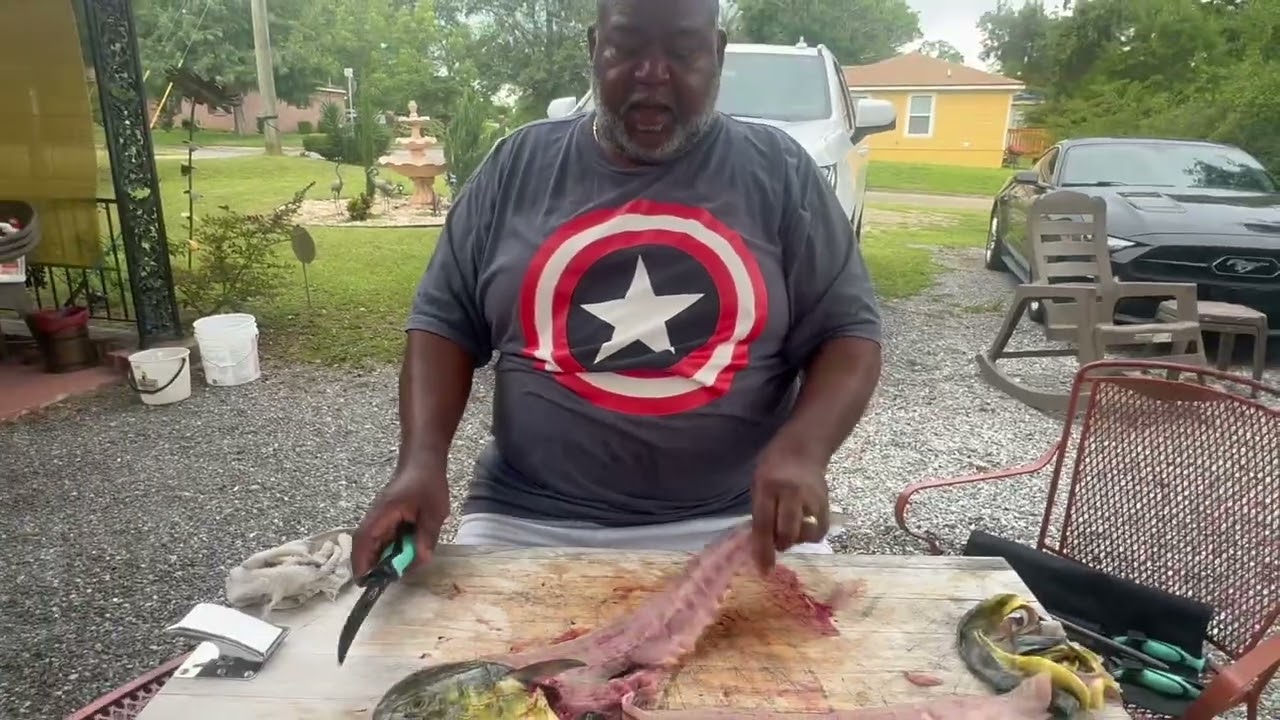 CLEAN AND COOK MAHI MAHI FISH #fish #mahimahi #friedfish #beachlife #fyp #food #eatingfish