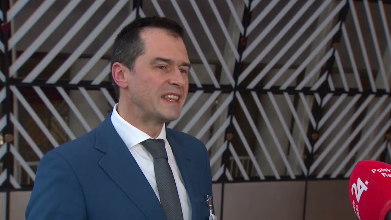 EU announces it will provide temporary protection to all Ukrainian refugees. Chentsov explains!