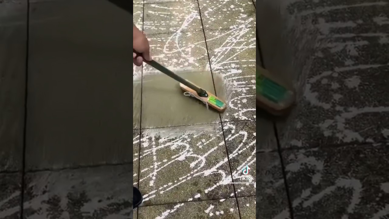 Quick & Easy PATIO CLEAN UP without a power washer! ✨🔎321531 @bymimizkitchen @cleanwithpinkstuff