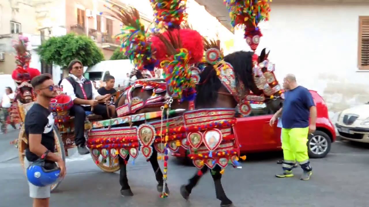 CAPACI   Sfilata carretti siciliani 27 07 2018