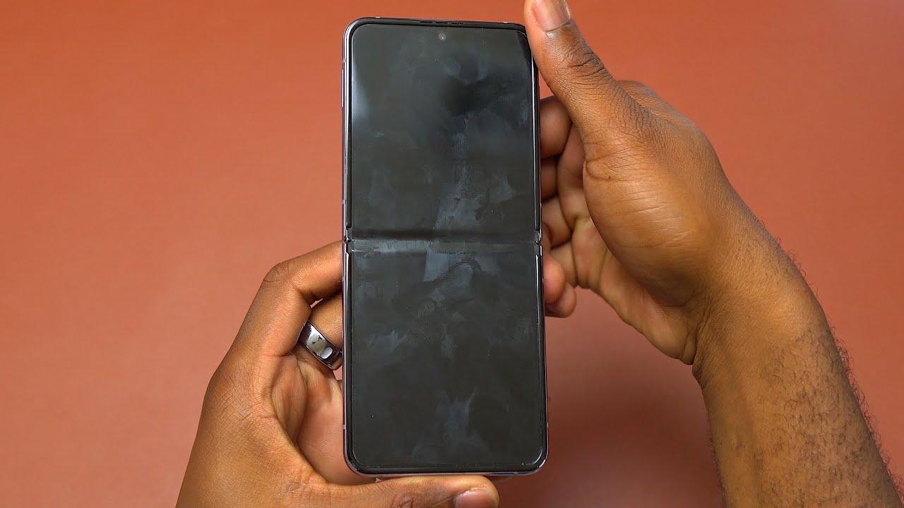 Galaxy Z Flip 4 Screen Replacement Repair