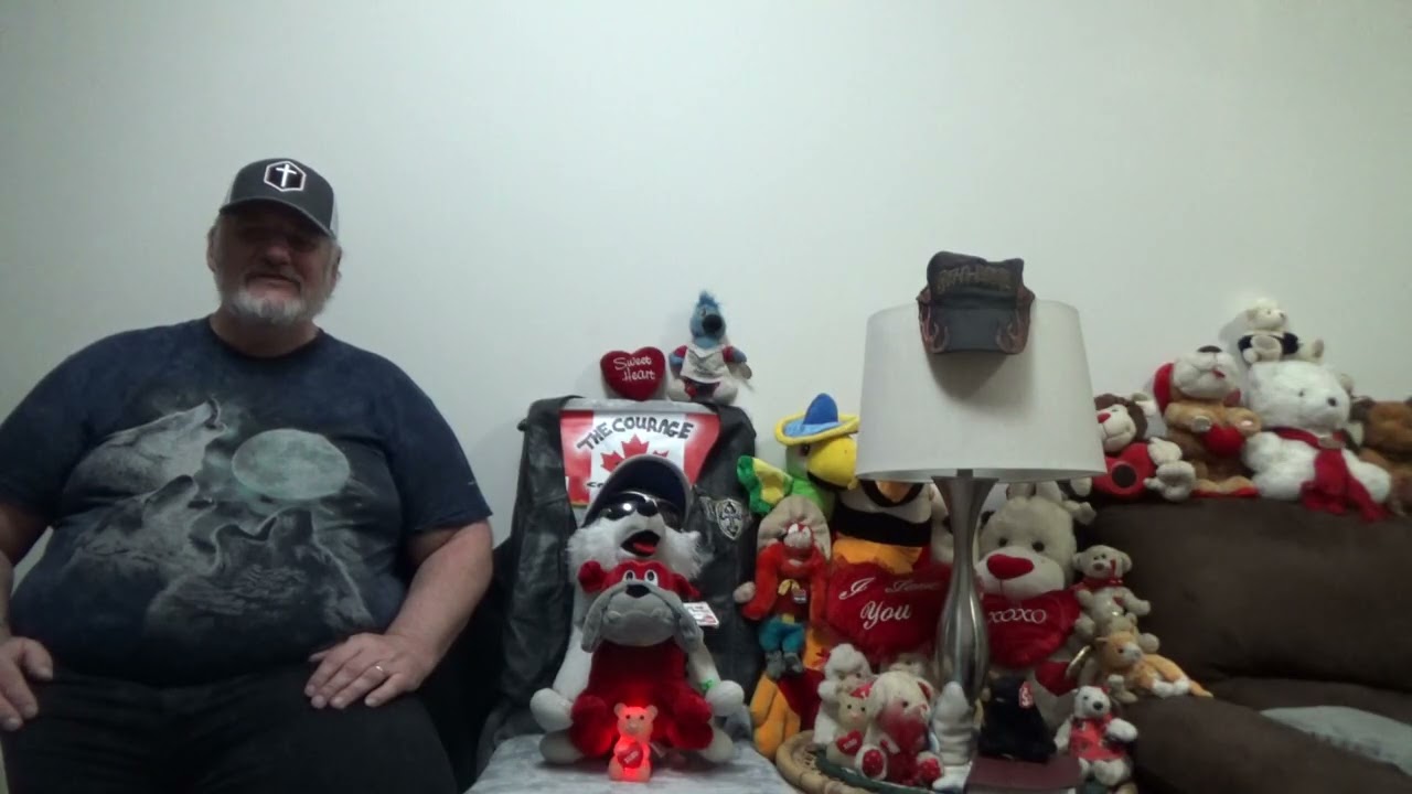 JAN/10/2026/LFW/   BECKY GOT HER  EXMASS  PICTURES FRAMED