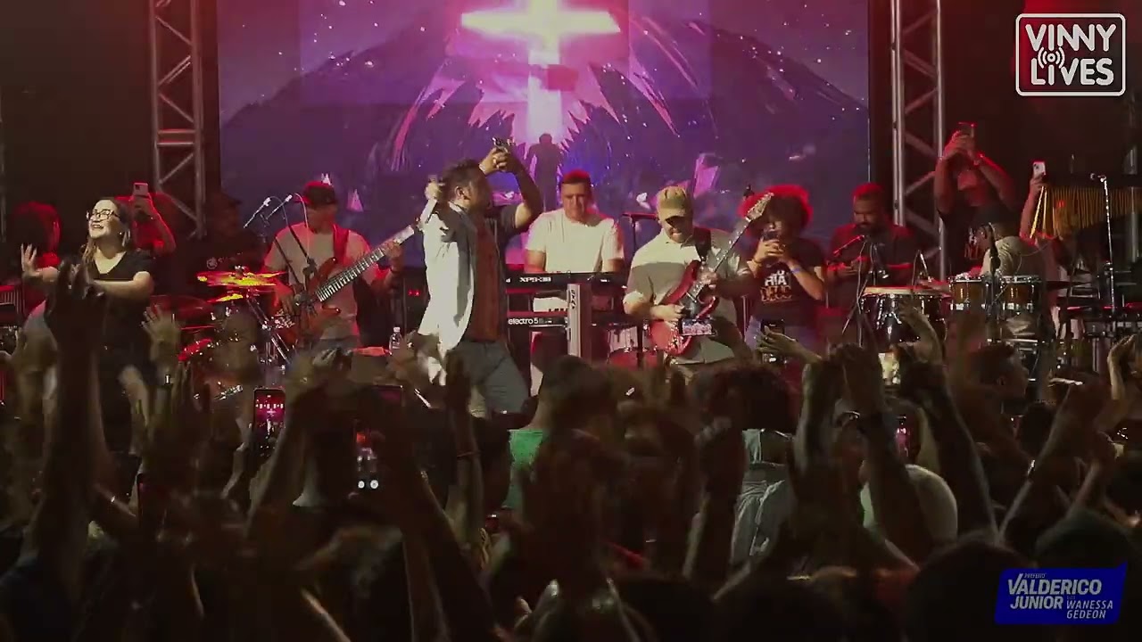 Banda Shalom ao vivo no Culto de Ação de Graças Valderico Jr. & Vanessa Gedeon