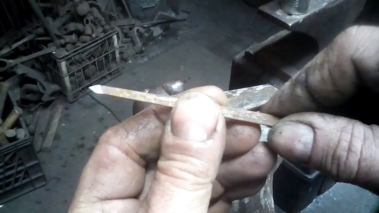 Blacksmith's Dictionary,  making an Engraving tool and demo, Old type gun engraving .