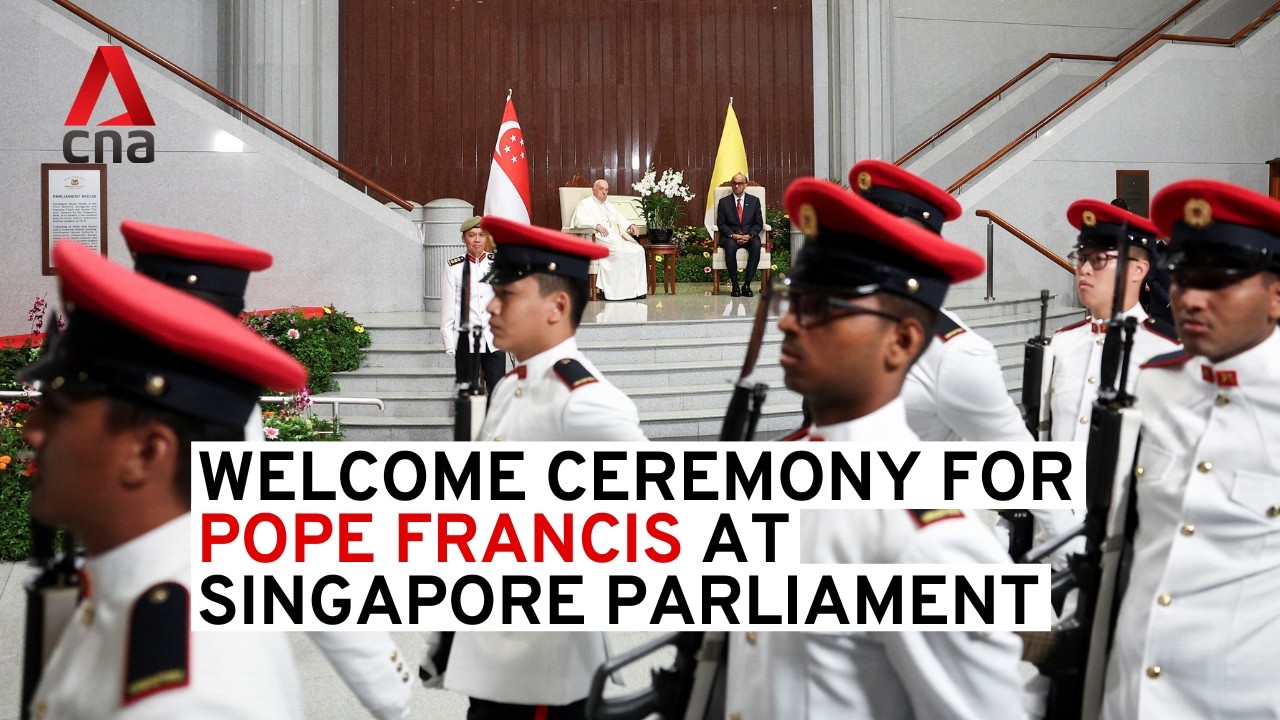 Pope Francis meets Singapore President Tharman, receives welcome ceremony at Parliament House