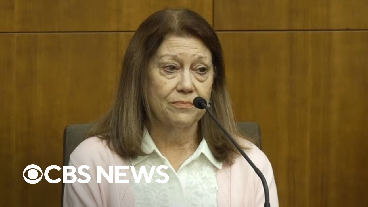 Lindsay Clancy's mother gives emotional testimony in her defense during murder trial