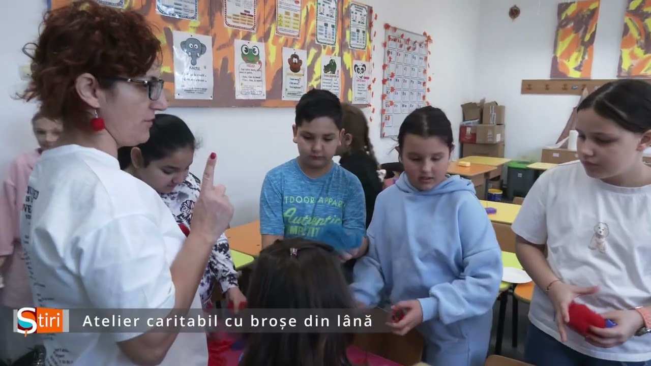 Atelier caritabil cu broșe din lână