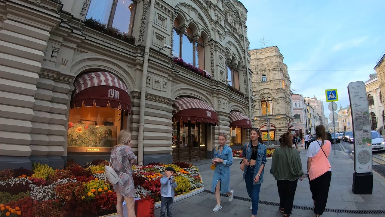 Walking in Ilinka street, Moscow center, Russia 4K 60fps. | Улица Ильинка, Москва.