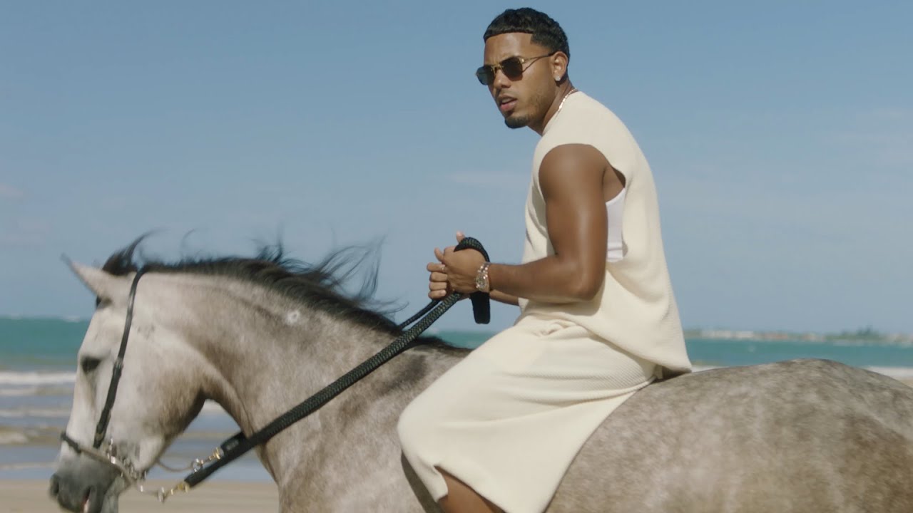 Myke Towers - EXPECTATIVAS (Official Music Video)