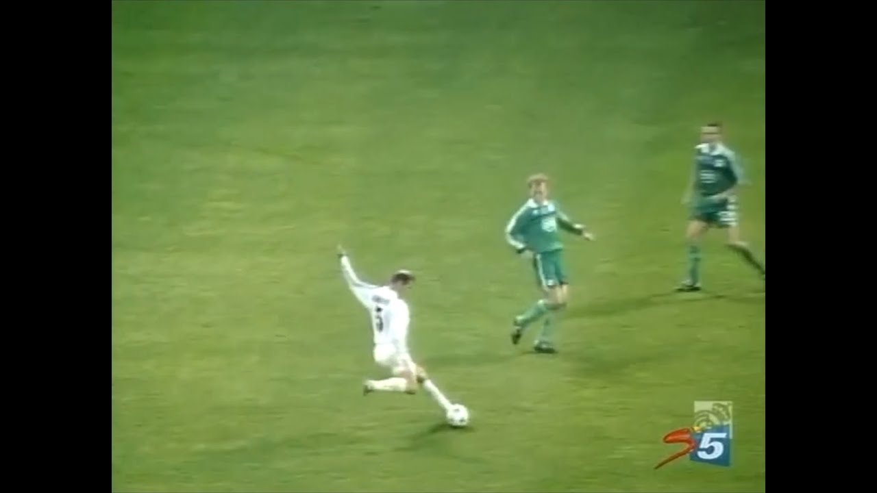 Zidane vs Panathinaikos (2001-02 UCL Second Group Stage 2R) World class Performance!
