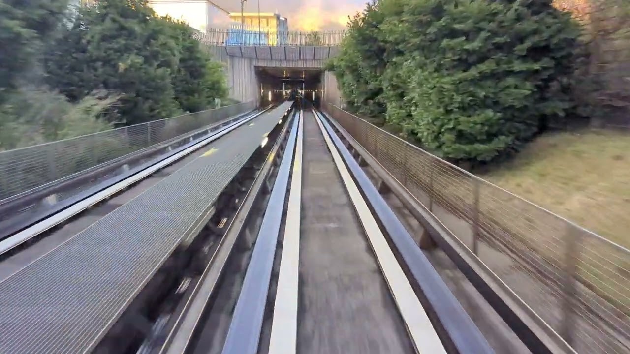 CDGVAL - Paris Charles de Gaulle Airport Shuttle - T1 - T3/Roissypole - T2/TGV
