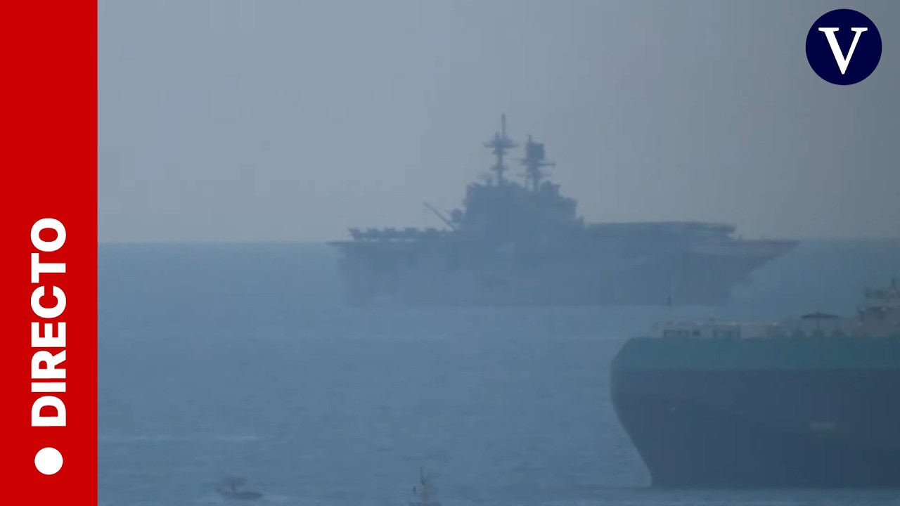 DIRECTO: El buque de asalto anfibio USS Tripoli pasa por Singapur camino a Oriente Medio