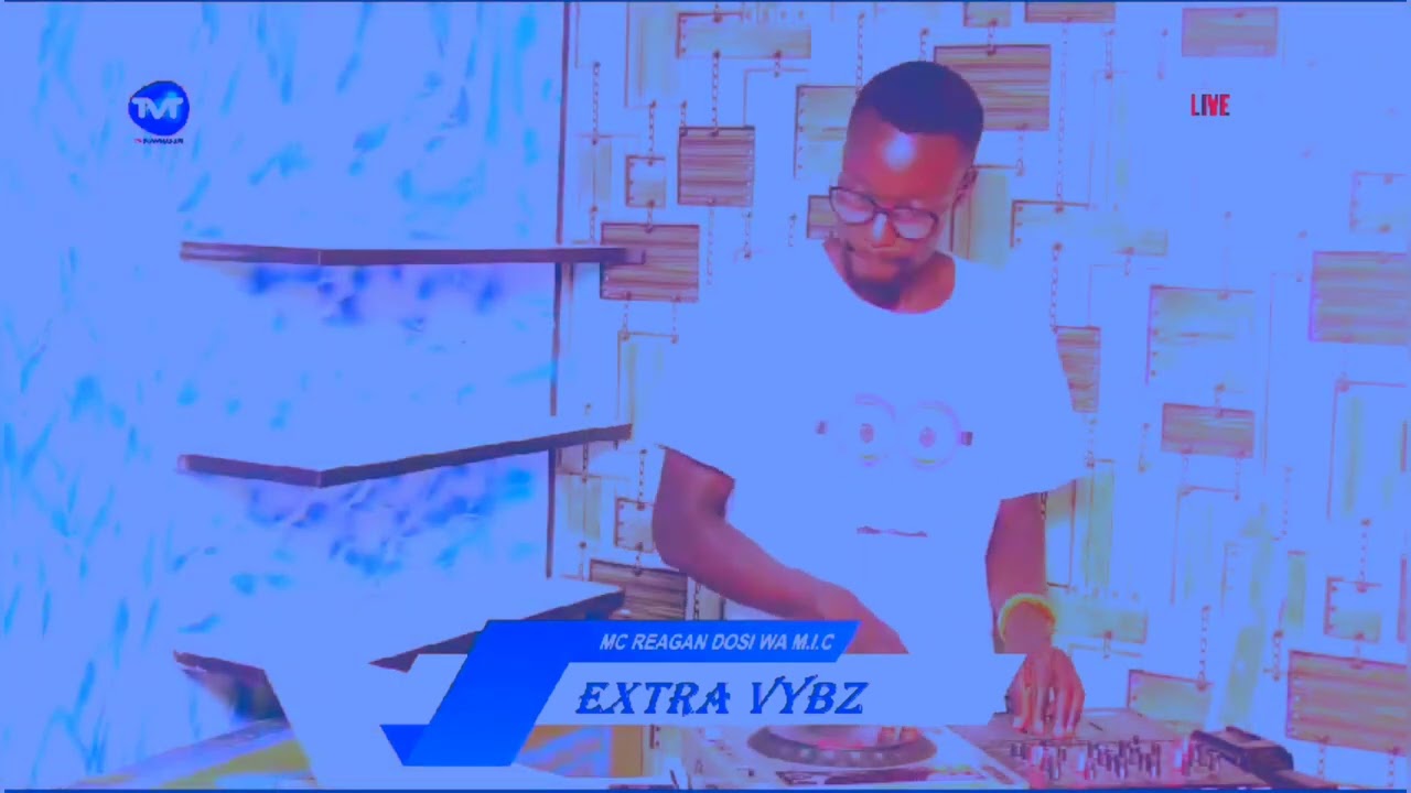Live show at Tv.Magharibi-Nicetone bwoy performing