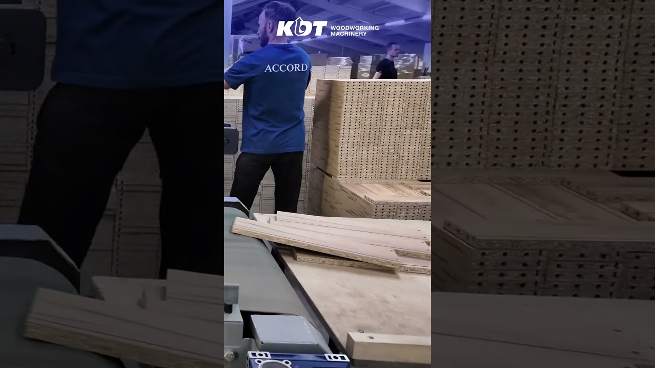Stroje KDT v provozu při v&yacute;robě n&aacute;bytku u na&scaron;ich z&aacute;kazn&iacute;ků