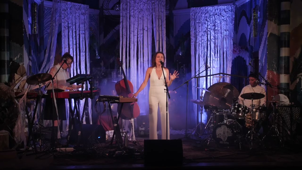 Saartje van Camp: In De Naam Van | 30 januari in Theater Het KLooster