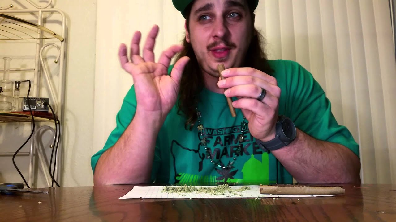 HOW TO ROLL PERFECT BLUNTS!
