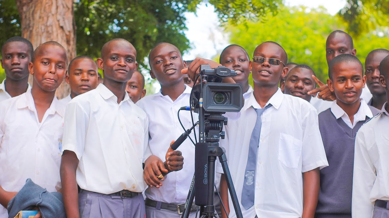 Tulipata mda wa kupiga mjadala na vijana wa Shimo La Tewa High School, haya ndio yaliojiri. Skiza 👂
