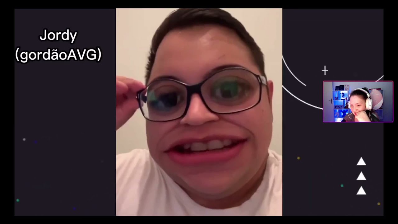 MARI REAGINDO A SEU VIDEO DE ANIVERSÁRIO | Cortes da Marifps
