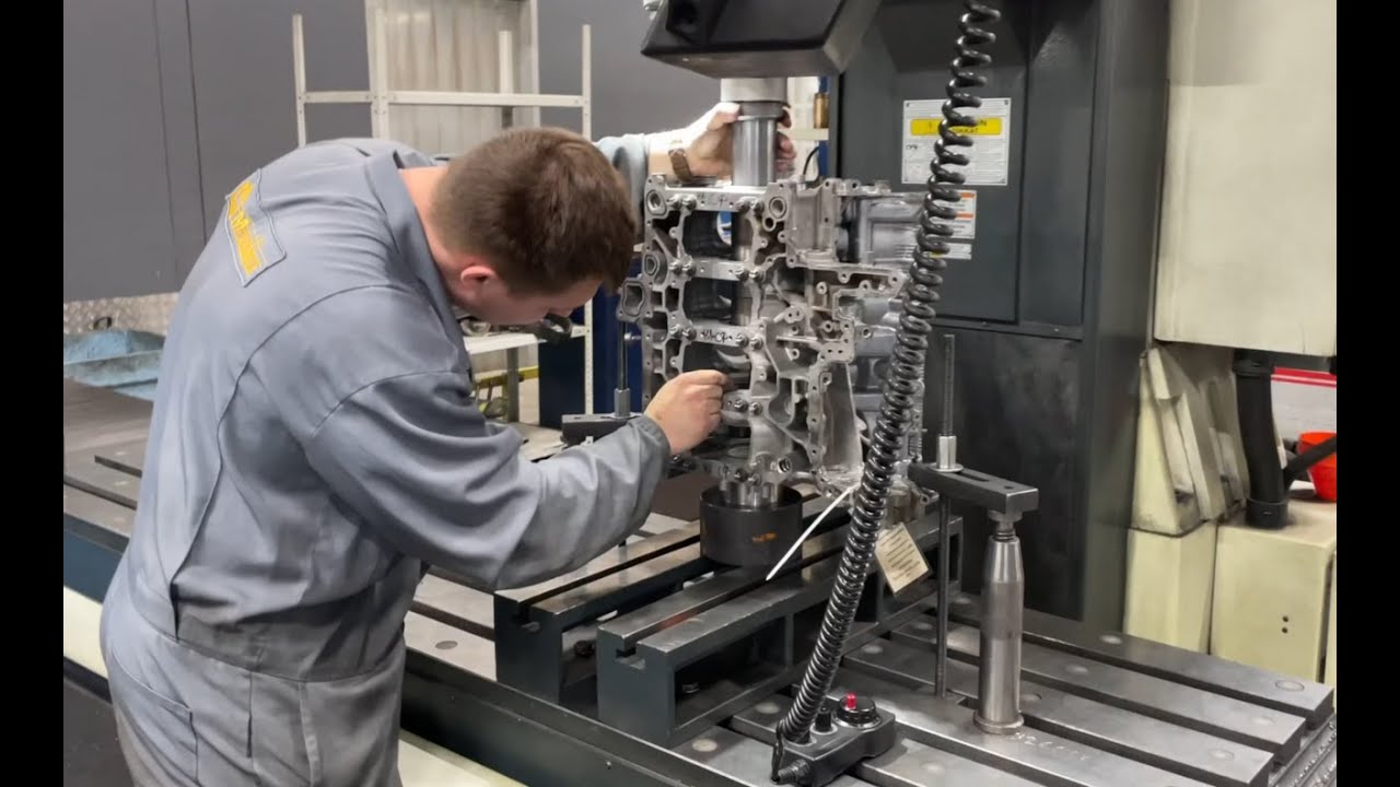 Будни расточника. Перегильзовка Cummins 2.8 и Deutz. Мертвый Suzuki J20A и другие приключения