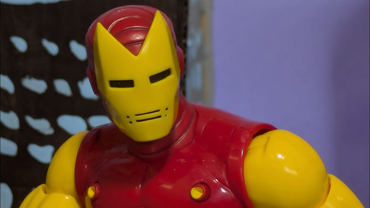 Figure Review 006- Marvel Legends Iron Man (20th Anniversary Edition)