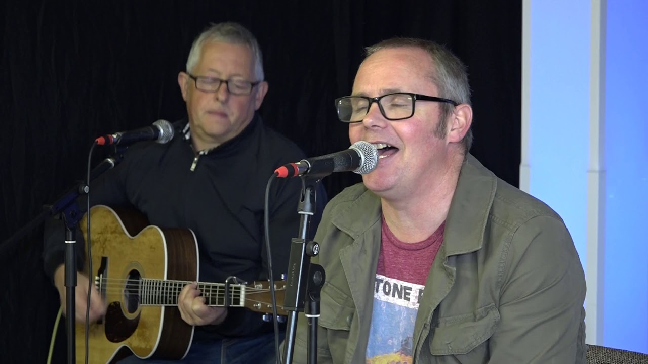 Listen Up - Acoustic Gallagher - Oasis / Noel Gallagher Tribute