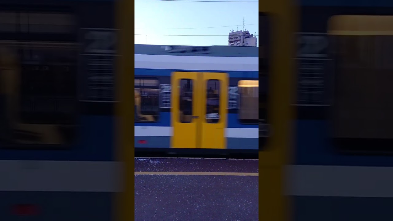 Televonat indul Budapest-Nyugati p&aacute;lyaudvarra Debrecenből