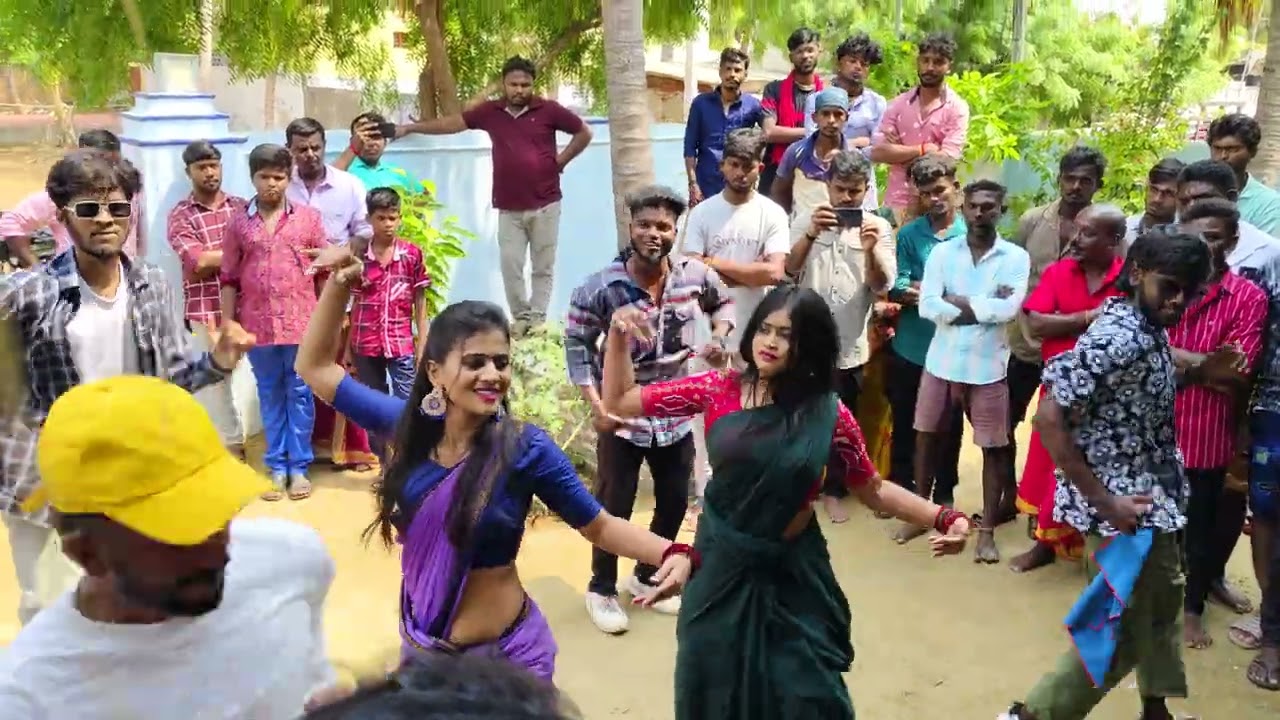 insta queen ❤️divya madhu & priya❤️ disco dance 2023. #trending #dance #divya ..#தசராதிருவிழா