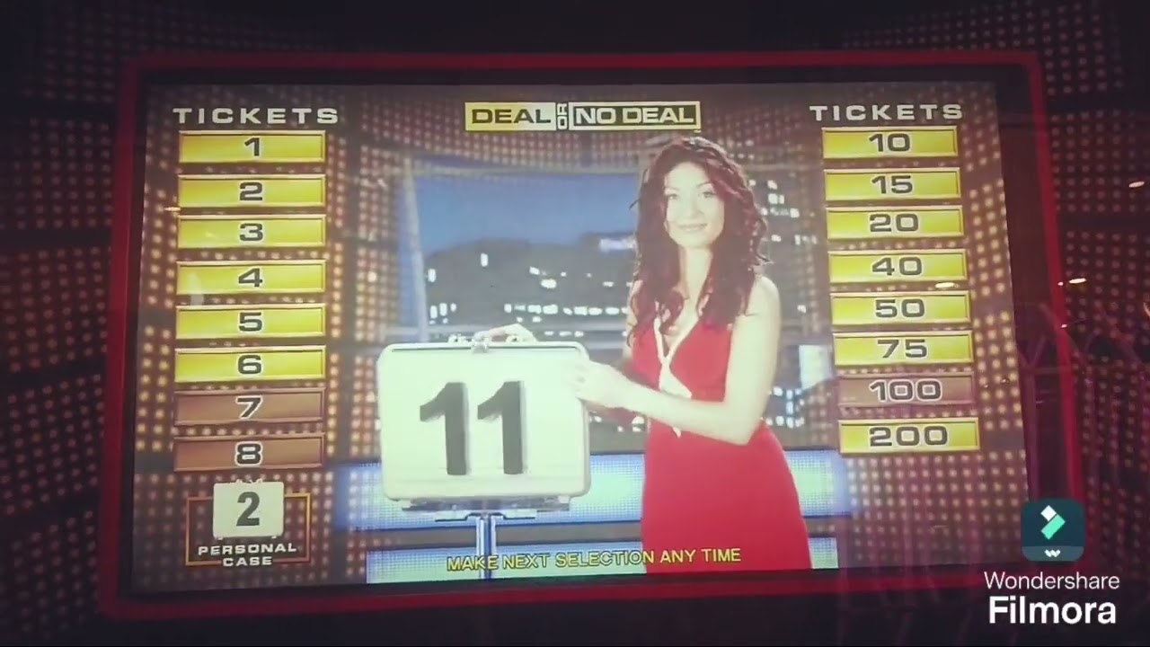 Deal or no Deal Arcade Game: I Finally got 200 Tickets Episode 12