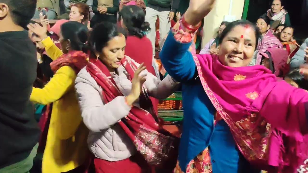 नाच्दै–नाच्दै भजन लागेपछि! MRR टिम पोखराको यस्तो भक्तिमय प्रस्तुति कहिल्यै देख्नुभएको छ?