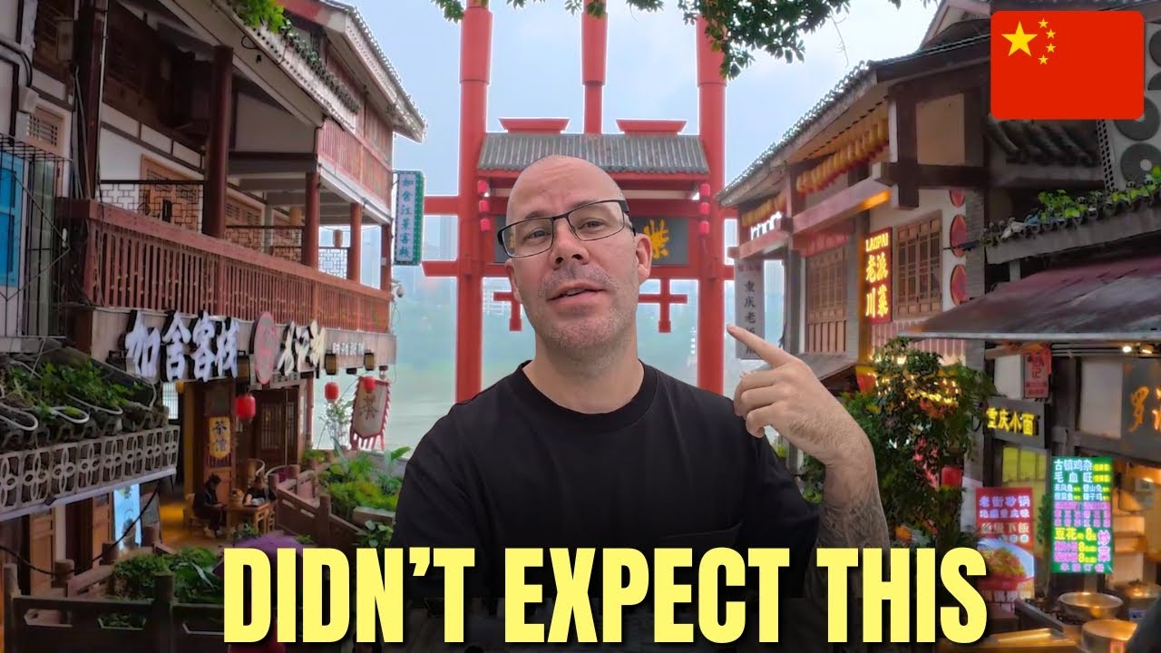 Visiting ANCIENT TOWN in Chongqing MUST DO 🇨🇳 (China travel vlog)
