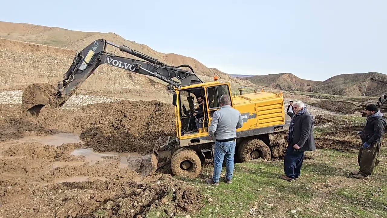 Volvo ew200 