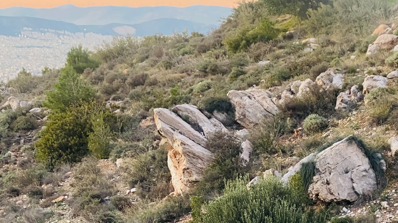 Hiking in the mountains of Athens （1）