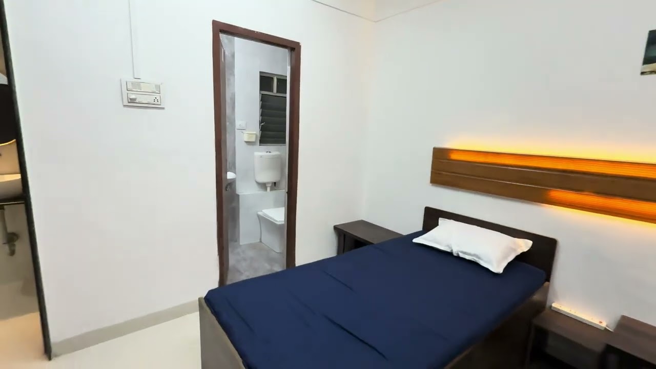 PG in Viman Nagar ( Amber 11 ) Call 7083915988