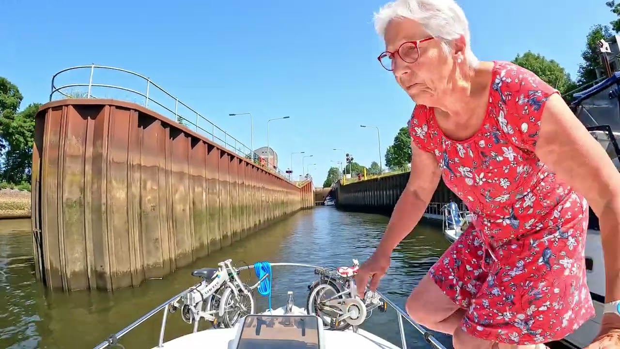Nur rund 12 km heute - von der Marina Bremen zur Marina Wieltsee durch die Sportschleuse Hemelingen.