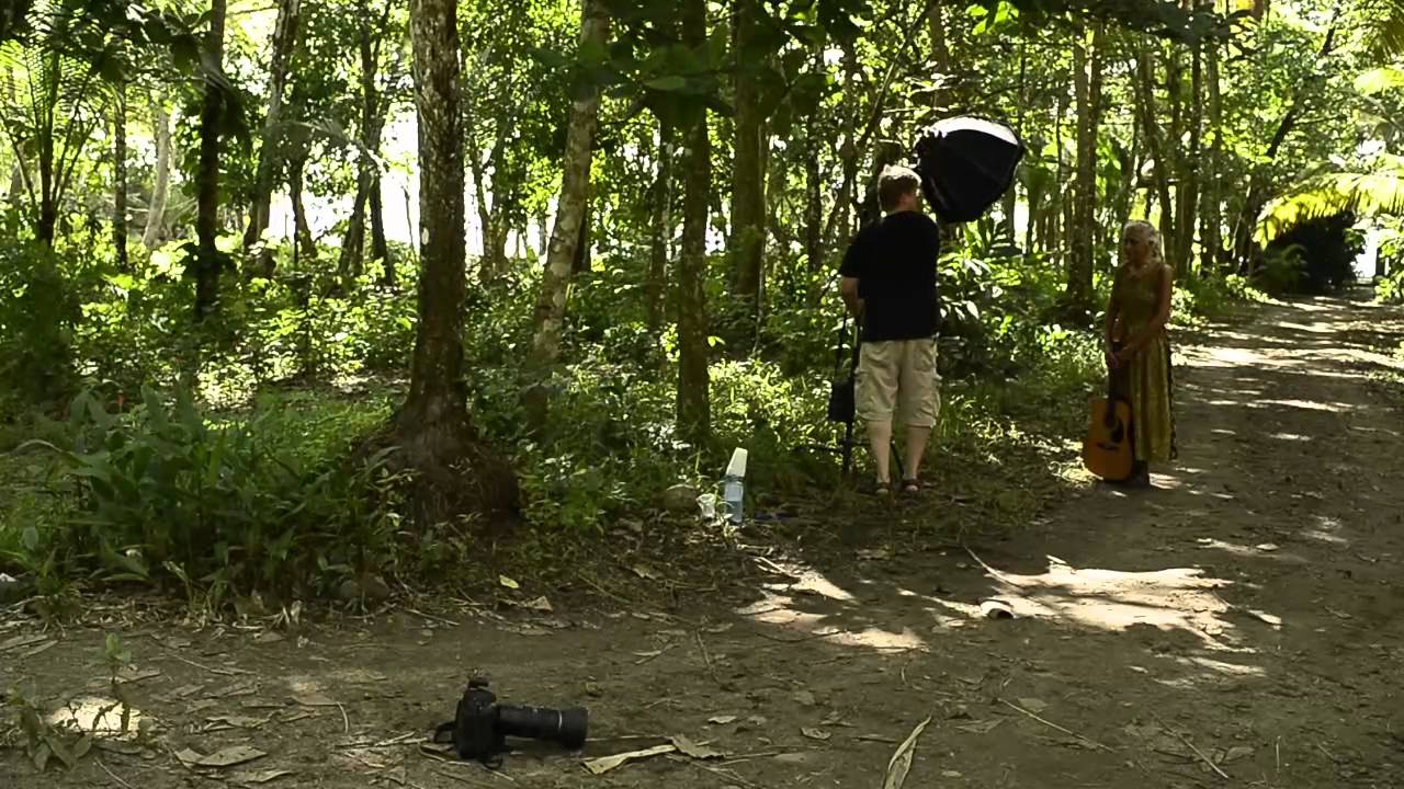 Comparing Size of Light Source Ep 105: Photo on the Go with Joe McNally: Adorama Photography TV