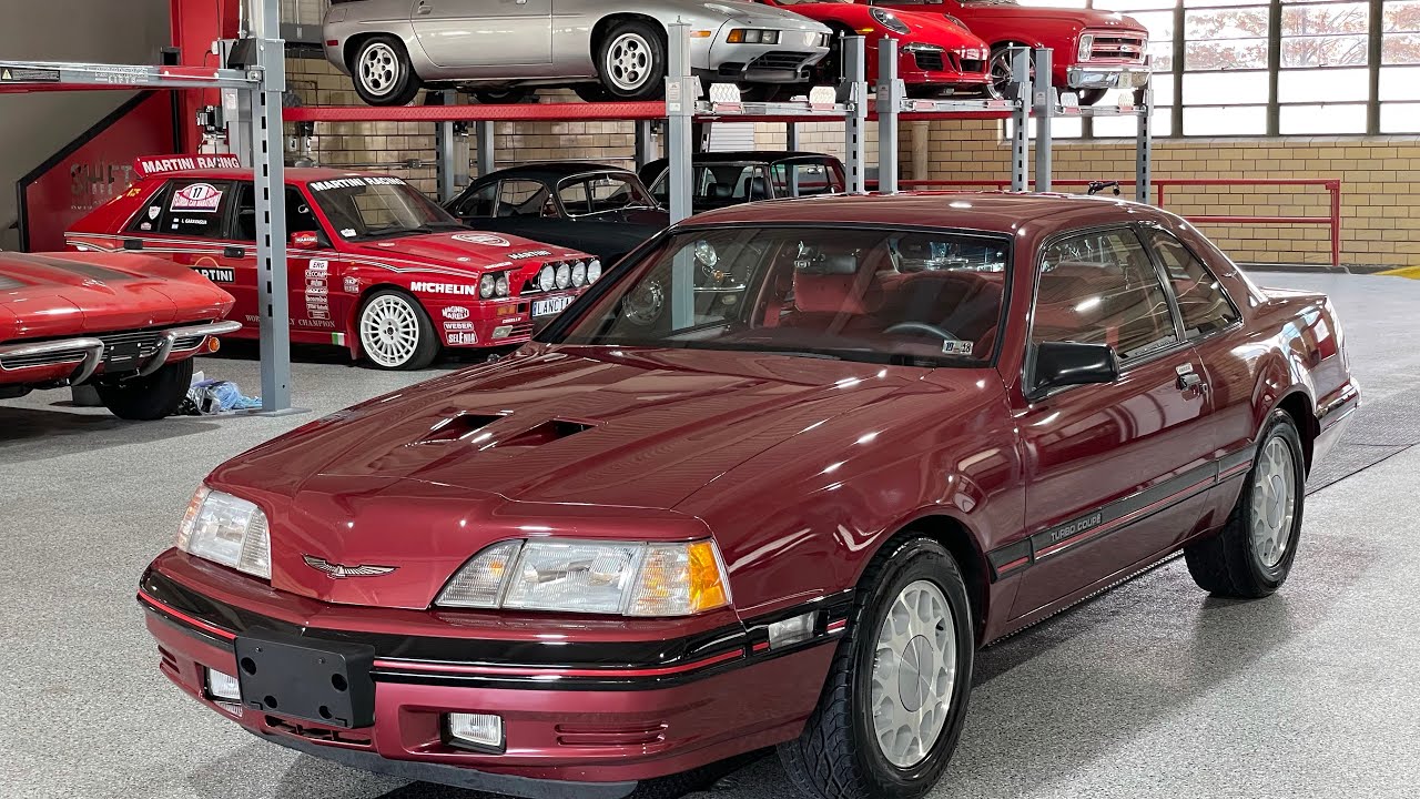 Ford Thunderbird Turbo Coupe 1988 года, 5-ступенчатая коробка передач, один владелец, пробег 43 т...