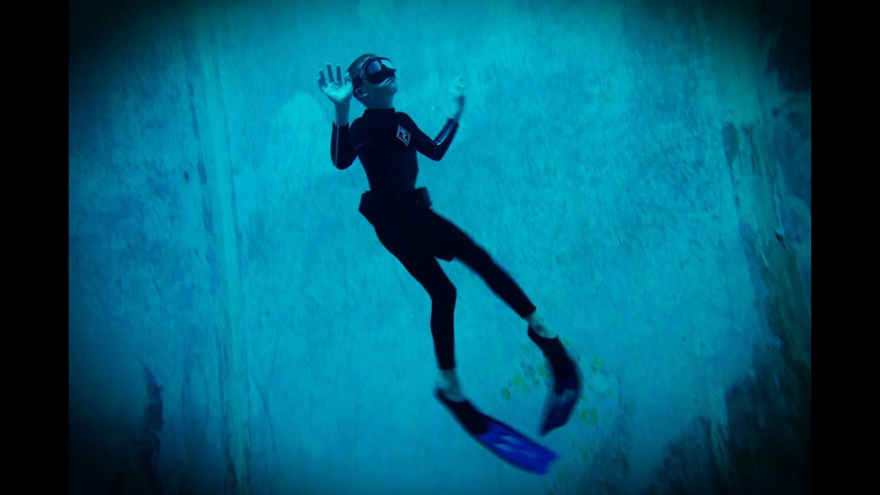FREEDIVING 8 year kids in 8m deep pool