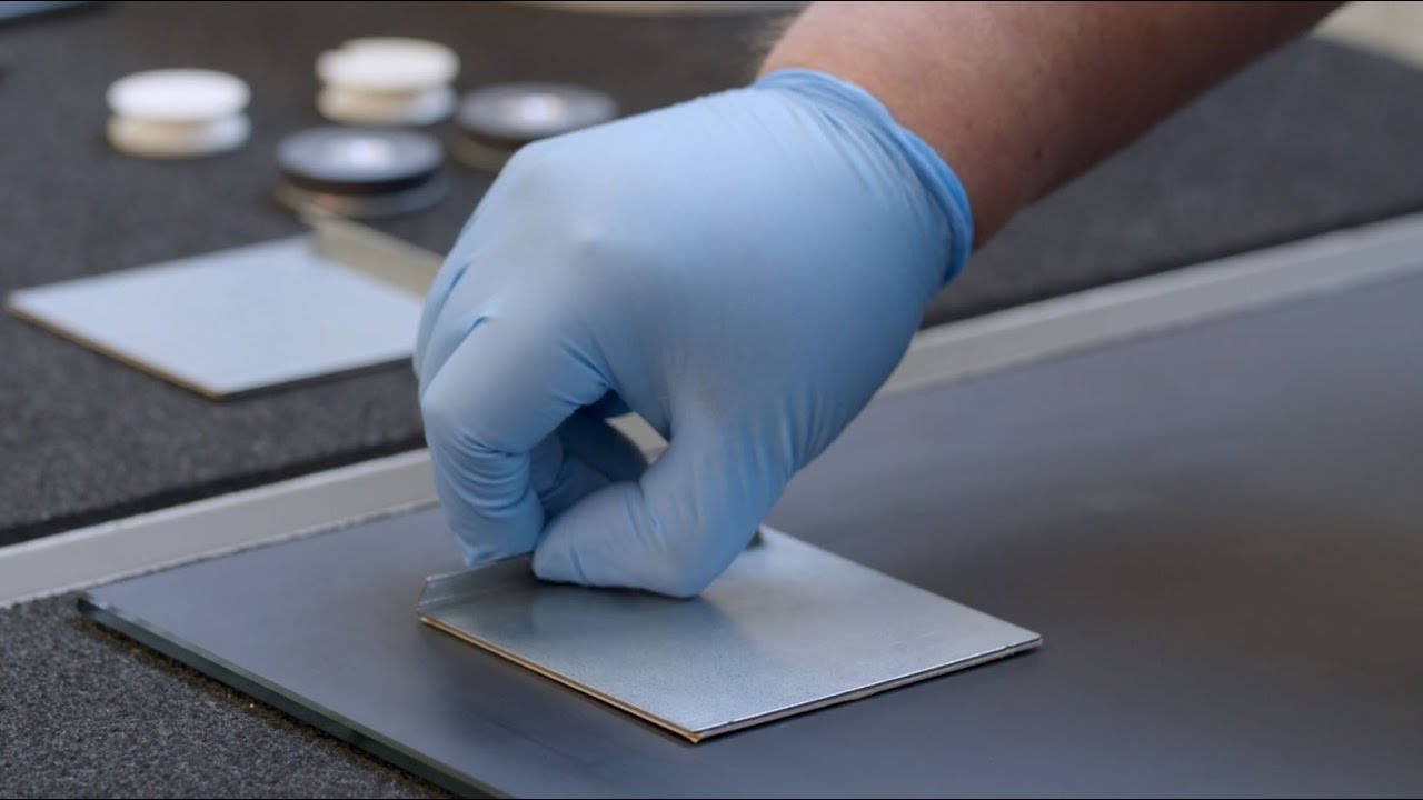 Spiegelmontage mit Spiegelblechen safemax&reg; 08