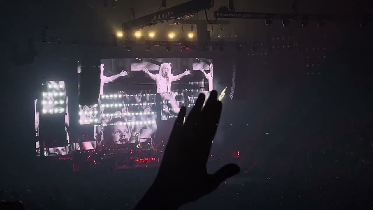 Radio Gaga - Queen - July 17th 2022 - Royal Arena, Copenhagen