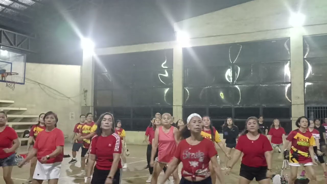 @knlphysicalfitness1425 Monday zumba with ZIN Romer. Music belongs to the rightful owner 