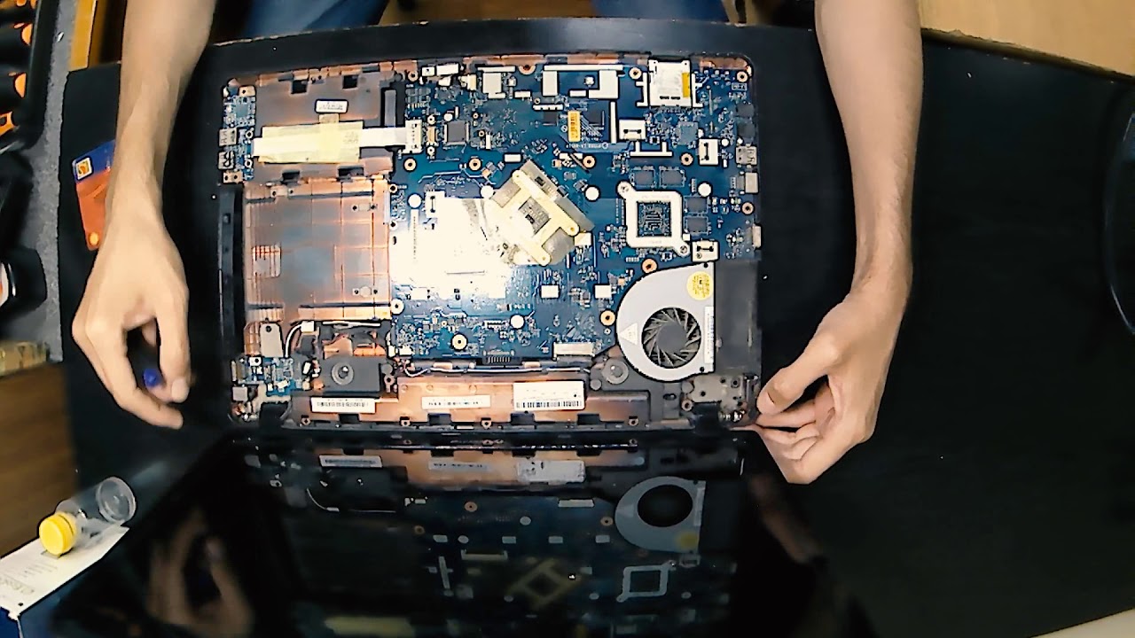 Разборка и чистка ноутбука Packard Bell - P7YS0