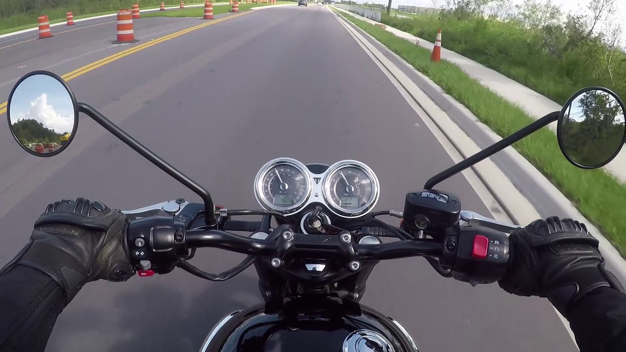 My 2017 Triumph Bonneville Tour and Road Review