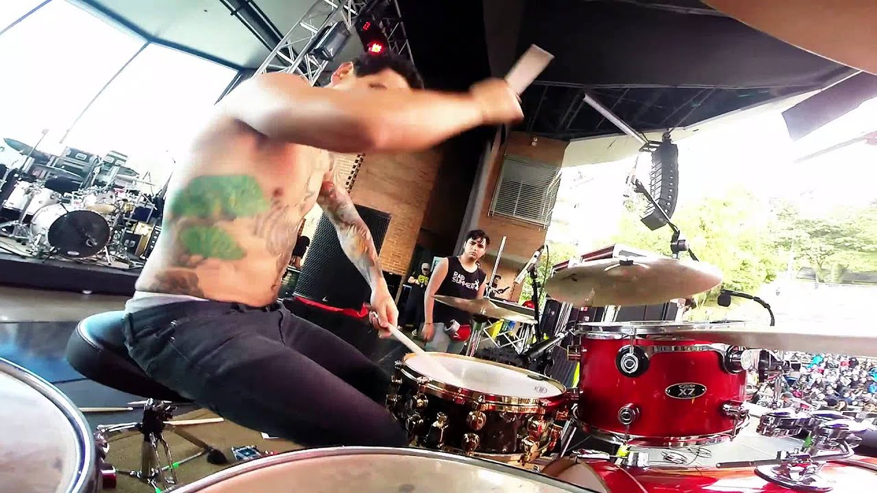 Miguel Angel Ortiz 'Titi' - Seis Peatones - Mas De Lo Normal (Drum Cam)