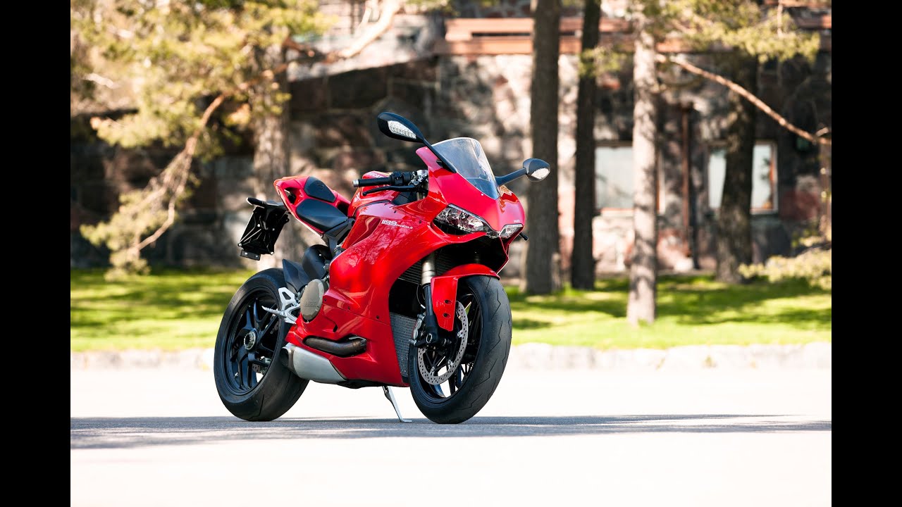 Testissä Ducati 1199 Panigale (Teknavi 2012)