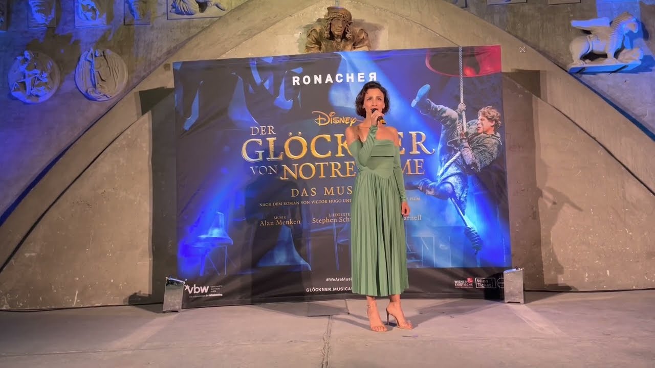 Der Glöckner von Notre Dame - Abla Alaoui