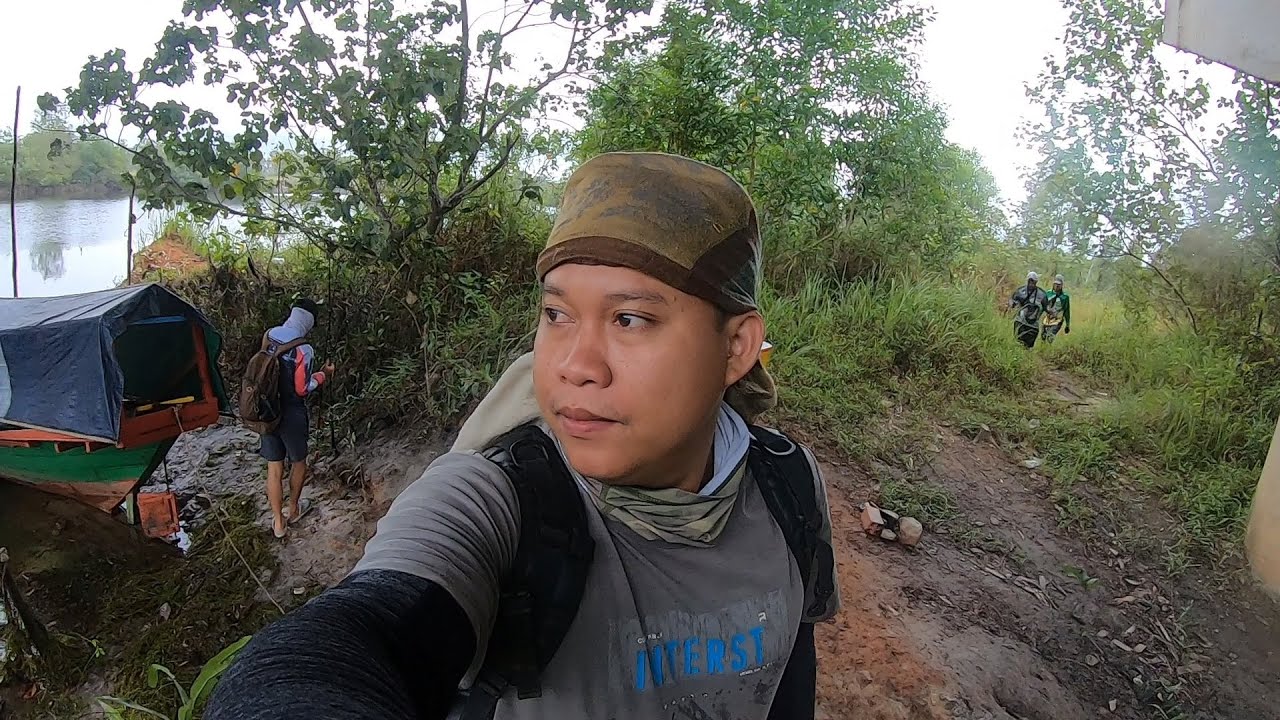 ជិះទូកបបក់ត្រីតាមព្រែកផ្លូវទៅកោះស្ដេច Love The Clear Water in The Creek - 72