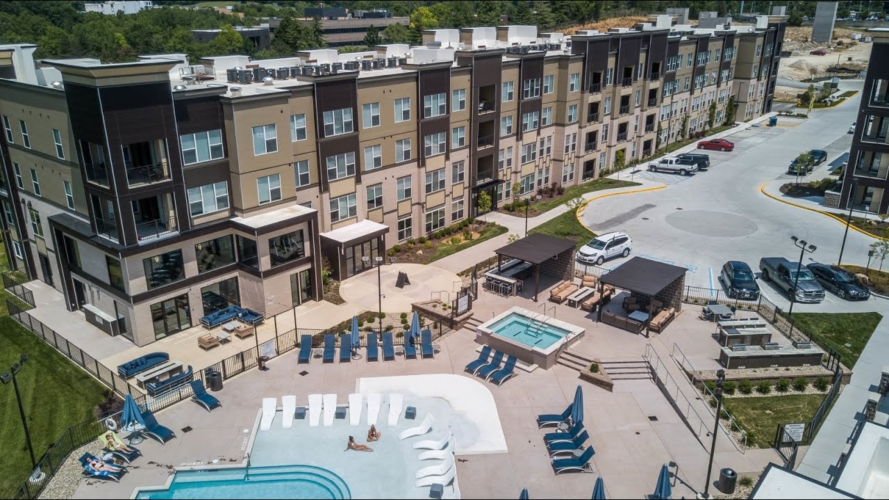 Suede 2 Bedroom Video Tour - Alinea Town & Country Luxury Apartments in St. Louis, MO